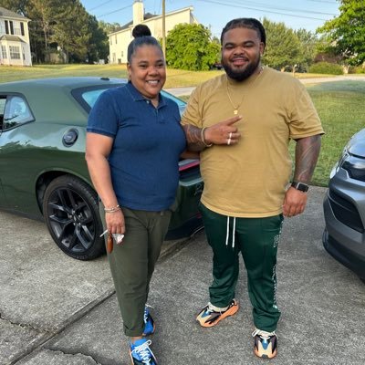 RahsxDope's profile picture. Owner of Toujours Voler 🤫