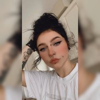 Avri / FaZeGiggles 🦇 (@avgotgoth) 's Twitter Profile