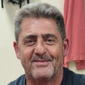 Médico especialista en Clínica Médica
Tipo bien enseñado. LEAL