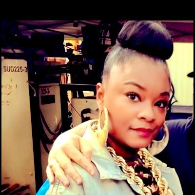 For the fans of the Iconic Roxanne Shante': The 1st Official Queen of Hip Hop. Follow Roxanne @imroxanneshante. Thanks!