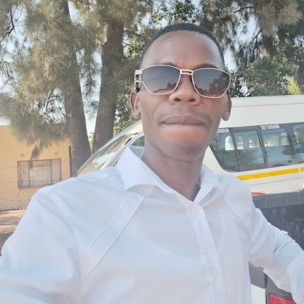 Social Scientist. Hustler✊
Social entrepreneur
Optimistic and resilient