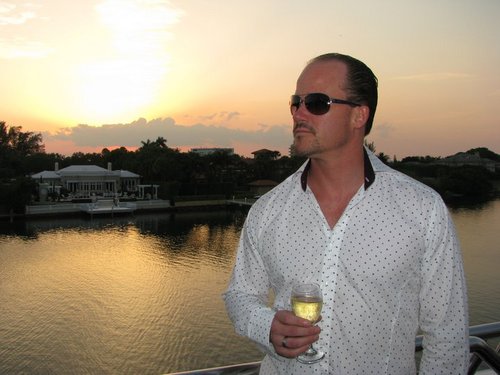 BKR143's profile picture. Owner of https://t.co/9Rq8STCBmB