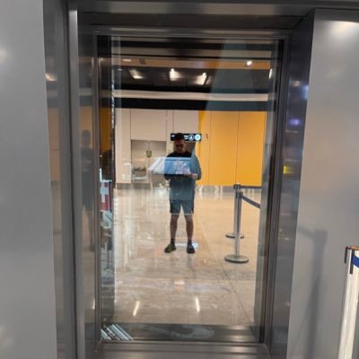 rondy's profile picture. Não se escancha em puraquê 🐬 | he/him