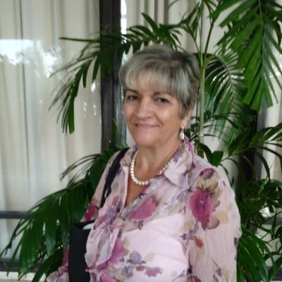 Funcionaria Dirección Nacional de la ANAP. Cubana 100%. El trabajo con campesin@s y la agroecología me apasionan.