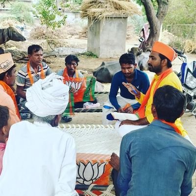 BA,Master of journalisam, LL,B
ઇન્ચાર્જ :- પાટણ લોકસભા ભાજપ
મીડિયા
મહામંત્રી :- પાટણ તાલુકા ભાજપ બક્ષીપંચ મોરચો