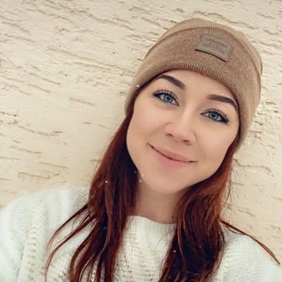 ClaraJuan0's profile picture. Always find a reason to be happy