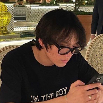 onliwonu's profile picture. she/her | 20+