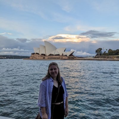 IssyKite's profile picture. Pasture ecology PhD candidate @westsyduhie 🌱🐄🍄🌼 climate change ecology, plant nutritional chemistry ☀️ she/her