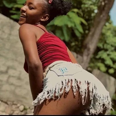 ophicialjessy's profile picture. 