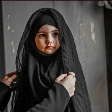 shmd_9's profile picture. غصن يميله الهوى ما ارتكيه