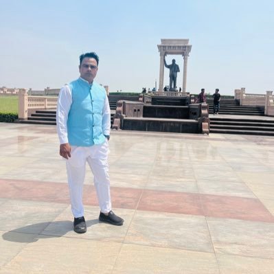 neerajkumar2603's profile picture. योगी भक्त(मोदी का परिवार)