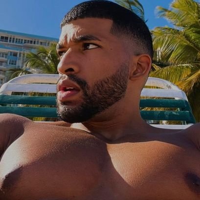 Amante del incesto, violación, ageplay, size kink, pussyboys e infieles.
#freerol #gayrol #sexrol spa/eng. 🔞