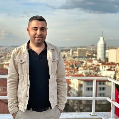 CHP Ankara İl Gençlik Kolları Başkan Yardımcısı / Eski CHP Keçiören Gençlik Kolları Başkanı / Galatasaray