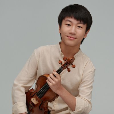 Official page for 15 year old violinist Christian Li 🎻 
📧  https://t.co/NYZt7UpxG9
💿  https://t.co/MnPS1PdzWa