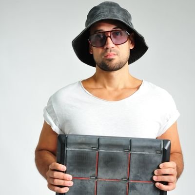 alexguesta's profile picture. Dj & live percussions show // Spinnin, Armada, Ultra, Sony Music // BOOKING: booking@alexguesta.com