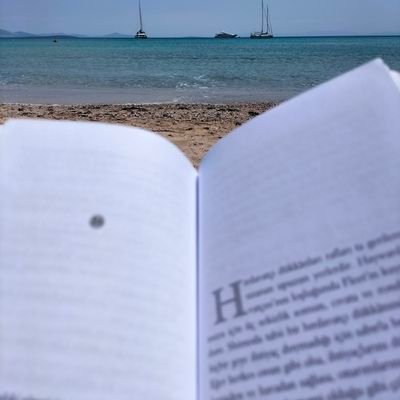 canan_topcubas's profile picture. İnsanoğlu salyangoz gibidir geçtiği yerde muhakkak iz birakir. BB