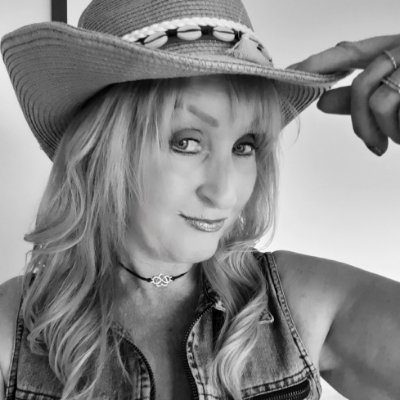 Singer songwriter UK # Country music# Country Gospel / Youtube / TikTok GeorgiaJay267 , download  on all music  channels   Member  PRS PPL MCPS / ISSA