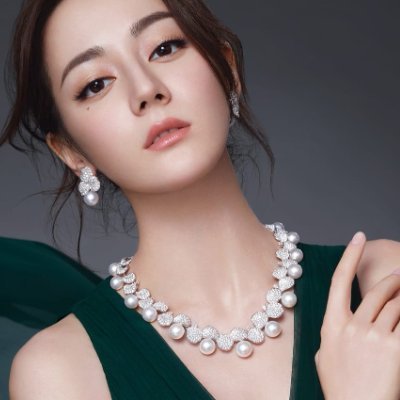 AnumAliJut's profile picture. 