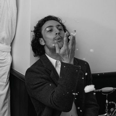 livinpugh's profile picture. “ you mustn't be afraid to dream a little bigger, darling. ”