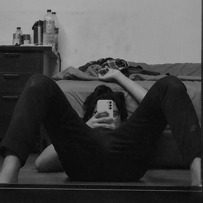 Pick me. Choose me. Love me.