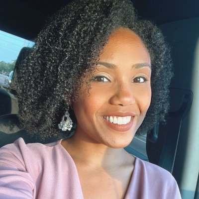 Naturralbeauty's profile picture. God & family first. Clinical Pharmacist💊 BKLYN ➡️ FL ☀️ 
Love to Travel - Sing- Dance - Laugh !
