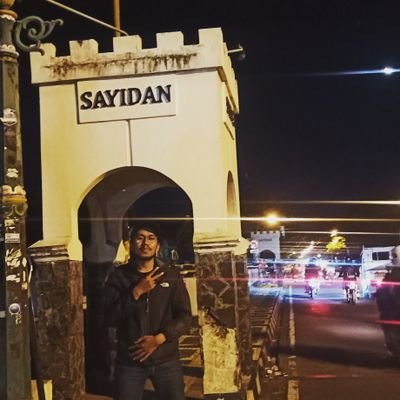 bestrio's profile picture. Kamu bisa menyimpan segalanya namun kamu tidak bisa membuang semuanya. #YNWA