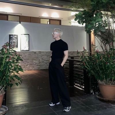 beeOLLk's profile picture. ㅤㅤfresh; surfist boy. ㅤBicampeão de surf, divorciado e mono. ☀️ . ㅤㅤㅤㅤㅤㅤㅤㅤㅤㅤㅤㅤㅤㅤㅤㅤㅤㅤㅤㅤㅤㅤㅤㅤㅤㅤSometimes is necessary stop all in and breathe reflection. 🍃