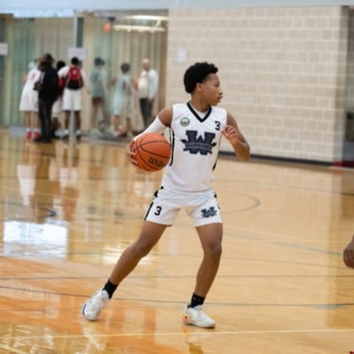 obieshade1's profile picture. PG | 5’7 | 2025’ | #ball4granny 🕊