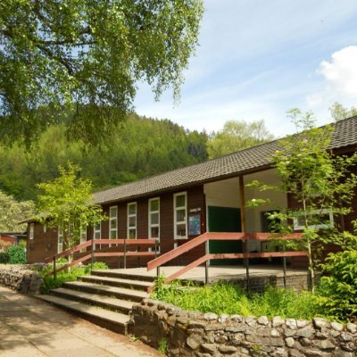 Dounans provides quality outdoor learning experiences for young people. Based in Aberfoyle, on the Highland boundary fault and is steeped in history.