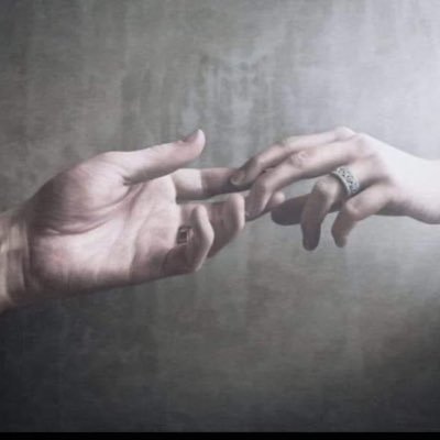 ما حدث لكافكا هو نفس الشيء الذي حدث لي: لقد عزل نفسه كثيرًا في العزلة وكان يعلم، لا بد أنه كان يعلم، أن لا أحد يعود من هناك أبدًا. اليخاندرا بيثارنيك