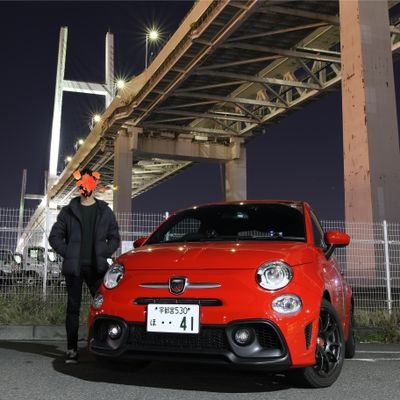 星空撮影とかモルトウイスキーやラウドロック、フォートナイトやFIAT、アバルトが好きです。