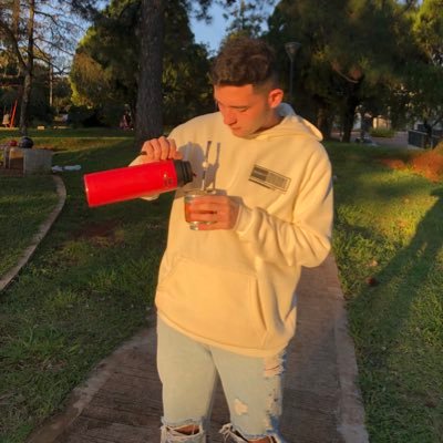 18🥂