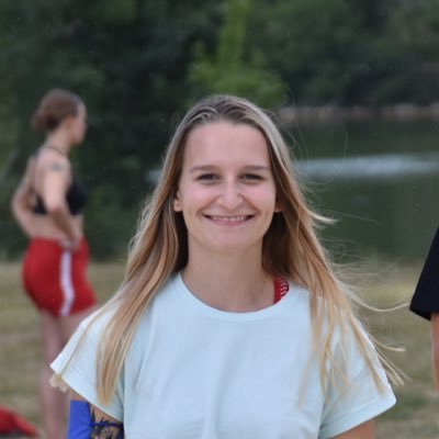 • Étudiante L2 STAPS mention Entraînement Sportif • 1ère Vice Présidente Générale en charge de la Stratégie de communication @StapsAngouleme 🐺