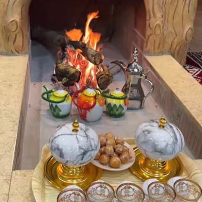 أحب النادر الي محد يطوله. واحب كل صعبً لغيري ماتهيا…