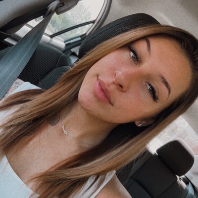 itscharsiii's profile picture. not interested.