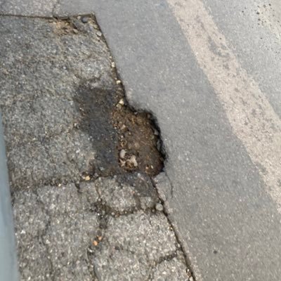 Highlighting failures for @SurreyCouncil - Potholes and repair standards