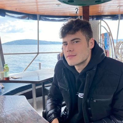 Insta : julius_tracanelli