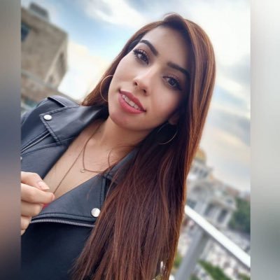 amandalanderos8 Profile Picture