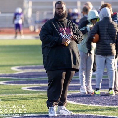 1st & foremost a man of God. Not perfect but I🙏🏾for forgiveness. Devoted husband,educator of young man and Master O-Line Coach but hungry & humble.