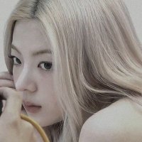 LIA (@ltzyjulia) 's Twitter Profile