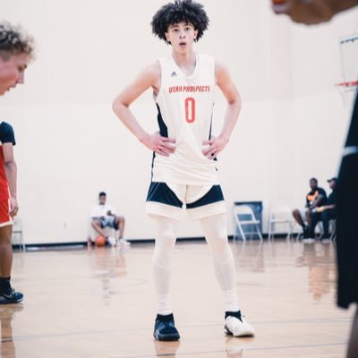 6’5 Guard, C/O 26, Instagram “juniorxcounty”