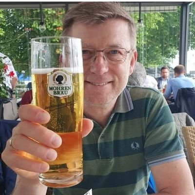 Ich liebe es, mit meinem Sohn an den Strand zu gehen....so freundlich