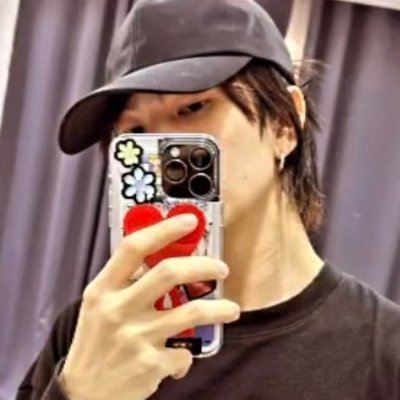 Jungkoo4729320's profile picture. 