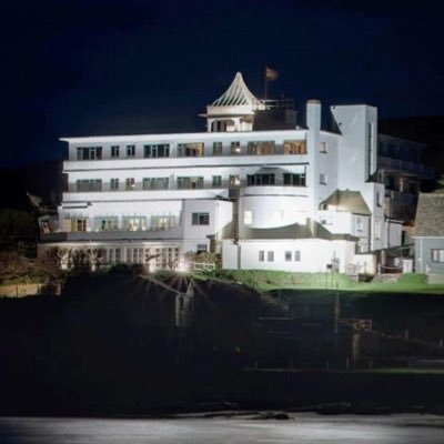 Wonderfully wild Art Deco Hotel on its own tidal island in Devon. #ArtDeco #BurghIsland