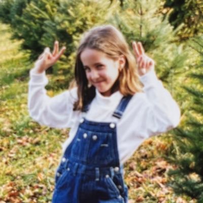 laurenhannel's profile picture. I write I design I carboload