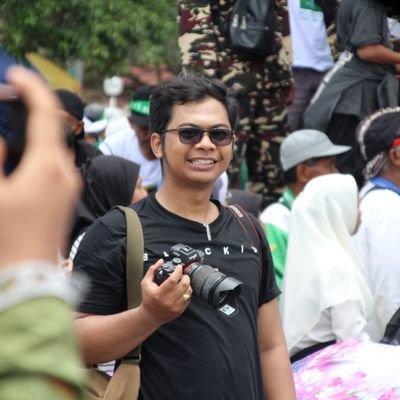 Syafikudin's profile picture. Beberapa karya terbesar dihasilkan oleh kesedihan yang mendalam