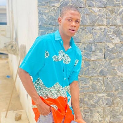 olarenwaju72's profile picture. 