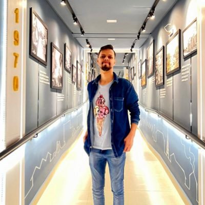 Mr_Gnomo's profile picture. Lives: https://t.co/BMOf3Q9K8M
Técnico em informática, apaixonado por Esports, melhor player de FPS da minha casa.