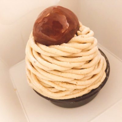 笑顔と癒しの時間をお届け🥰かわいいものと食べることがすき🍜🧁ツイートは食べ物が多いです🤤皆様との素敵なご縁を大切に💎フォロー喜びます💖マッサージもすき🪽ご予約▷0362795788💌リクエスト出勤◎#成増 #オイルマッサージ #メンズエステ #メンエス #極液 #スイーツ好きさんと繋がりたい #新潟