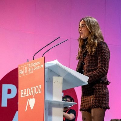 Abogada en Ilustre Colegio de Abogados de Badajoz./ Concejal @aytobadajoz / Ética y Garantías @psoe